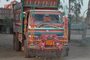 Pakistan - the Iconic Truck